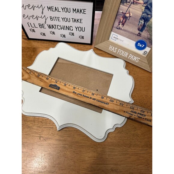 Dog sign & 2 picture frames , picture frames are 5 x 7 and 4 x 6 - Picture 2 of 8